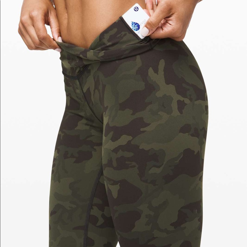 NWOT Lululemon Wunder Under High-Rise Tight 25” Green camo